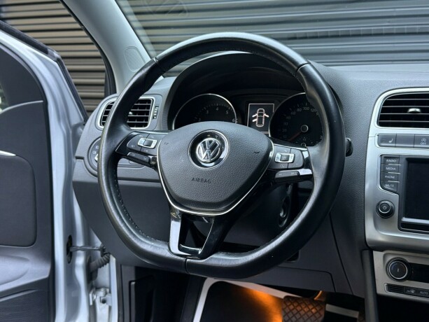 volkswagen-polo-bensin-2015-big-12