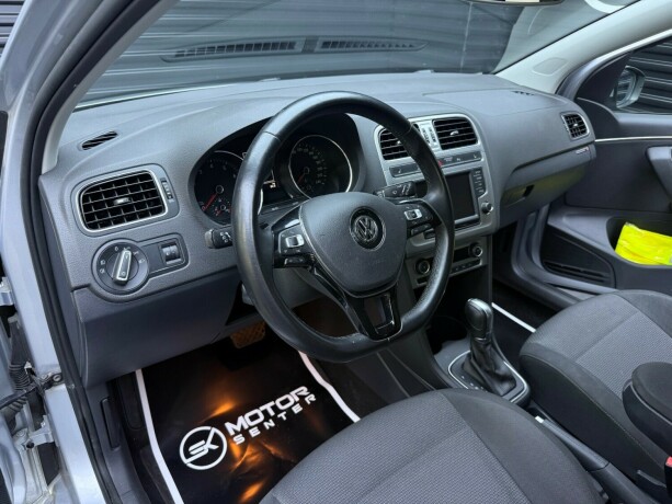 volkswagen-polo-bensin-2015-big-10