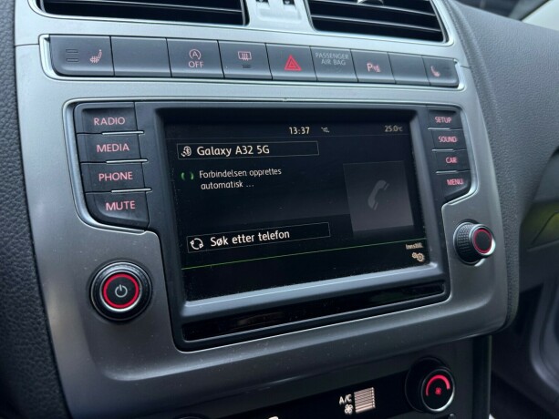 volkswagen-polo-bensin-2015-big-19