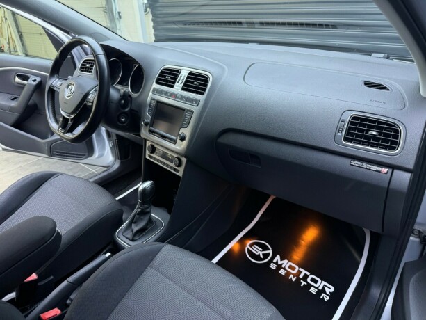 volkswagen-polo-bensin-2015-big-11