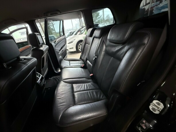 mercedes-benz-gl-diesel-2007-big-33