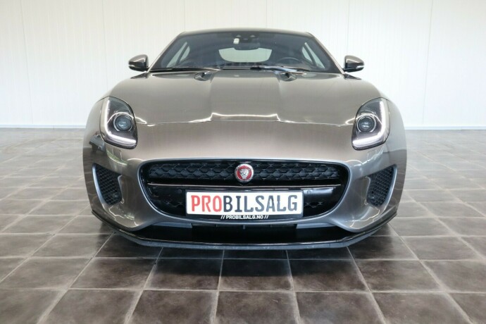 jaguar-f-type-bensin-2018-big-5