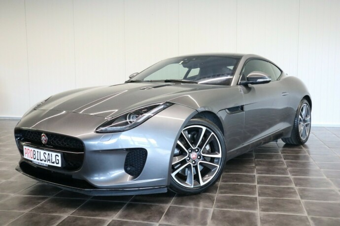 jaguar-f-type-bensin-2018-big-0