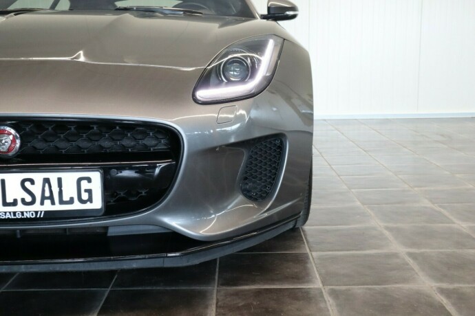 jaguar-f-type-bensin-2018-big-7