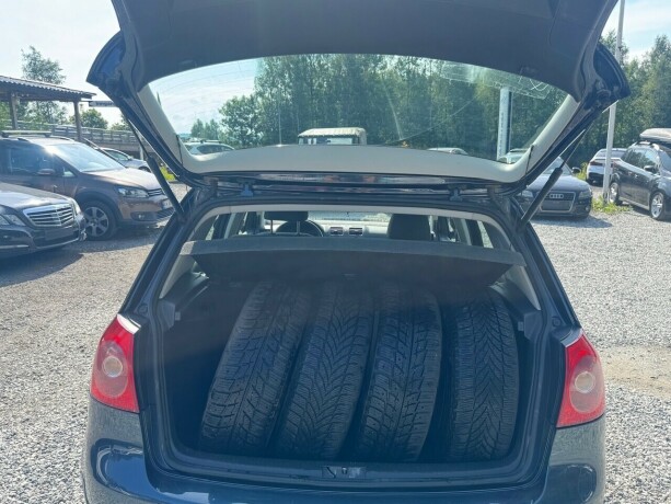 volkswagen-golf-diesel-2008-big-10