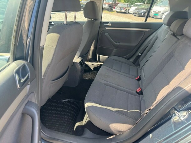 volkswagen-golf-diesel-2008-big-9