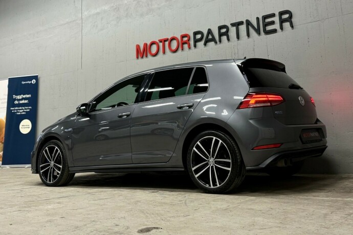 volkswagen-golf-elektrisitetbensin-2019-big-4