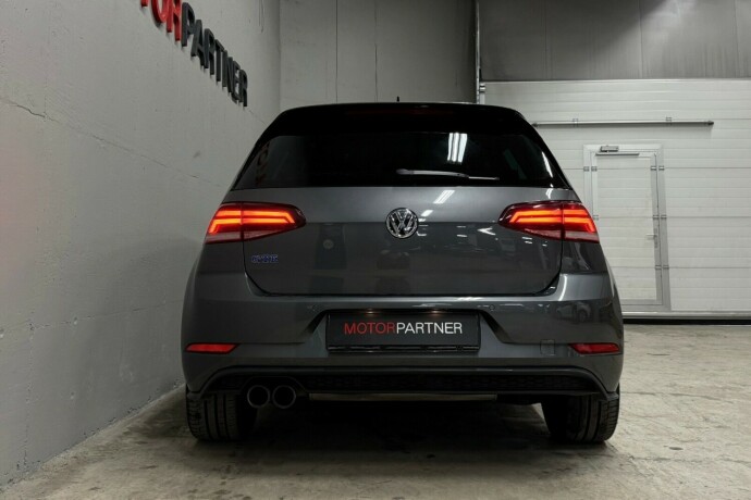 volkswagen-golf-elektrisitetbensin-2019-big-5