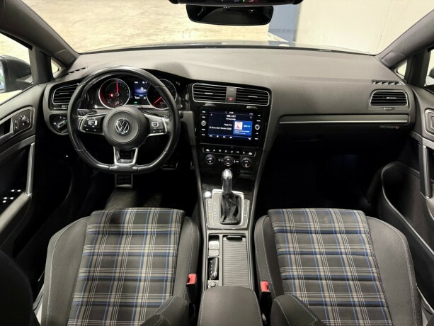 volkswagen-golf-elektrisitetbensin-2019-big-10