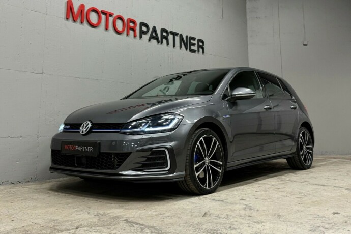 volkswagen-golf-elektrisitetbensin-2019-big-2