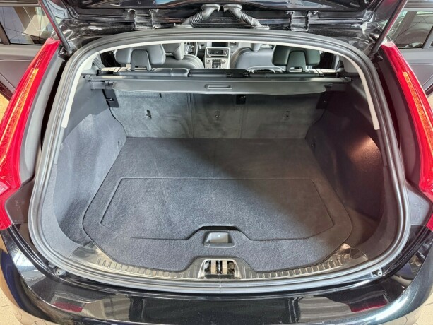 volvo-v60-diesel-2018-big-39