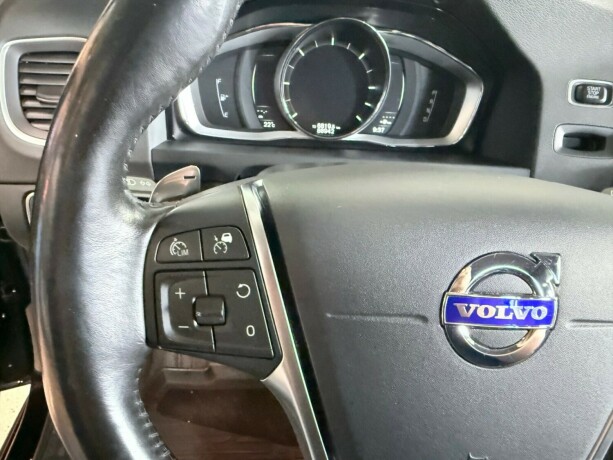 volvo-v60-diesel-2018-big-15