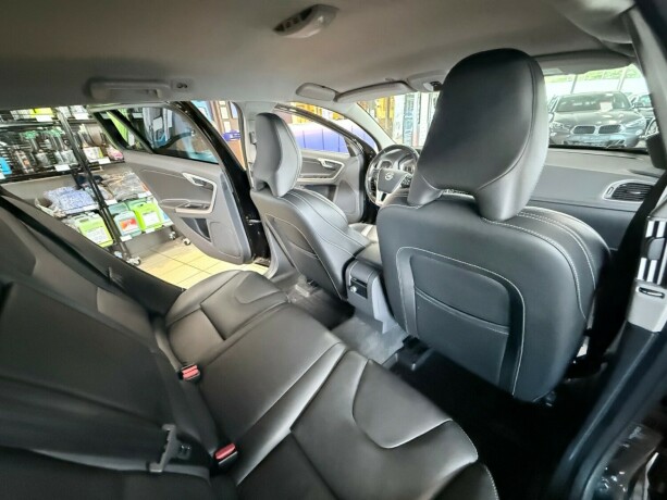 volvo-v60-diesel-2018-big-37