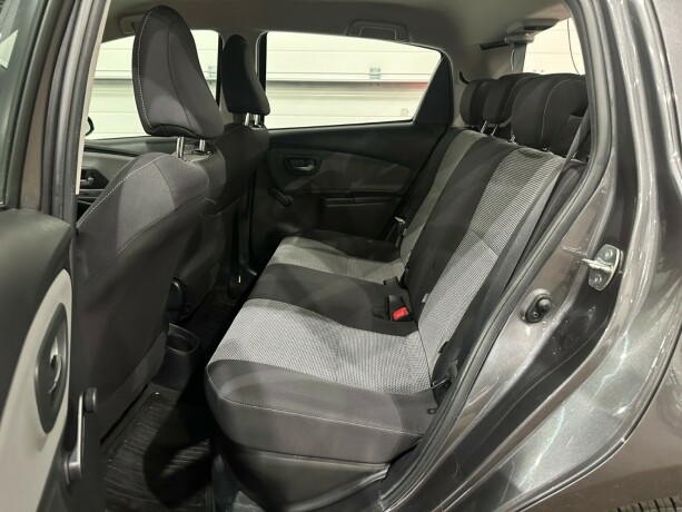 toyota-yaris-elektrisitetbensin-2016-big-10