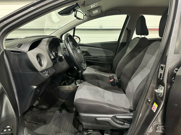 toyota-yaris-elektrisitetbensin-2016-big-7