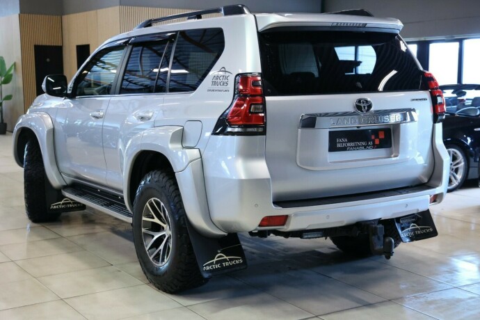 toyota-land-cruiser-diesel-2018-big-1