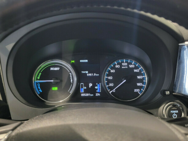 mitsubishi-outlander-elektrisitetbensin-2017-big-11