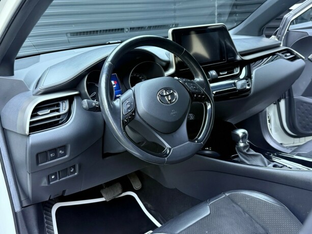 toyota-c-hr-elektrisitetbensin-2019-big-10