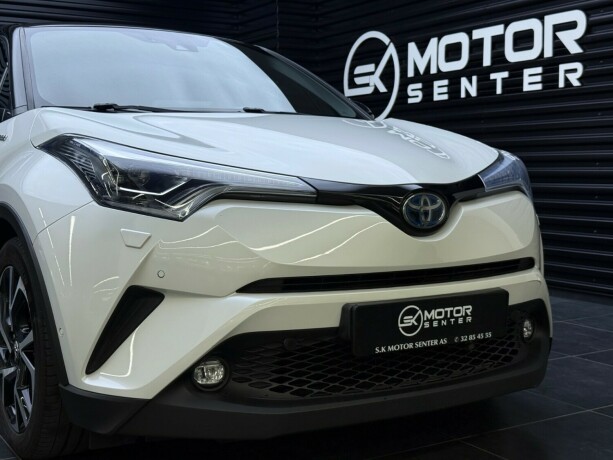 toyota-c-hr-elektrisitetbensin-2019-big-3