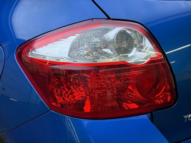 toyota-auris-bensin-2011-big-6