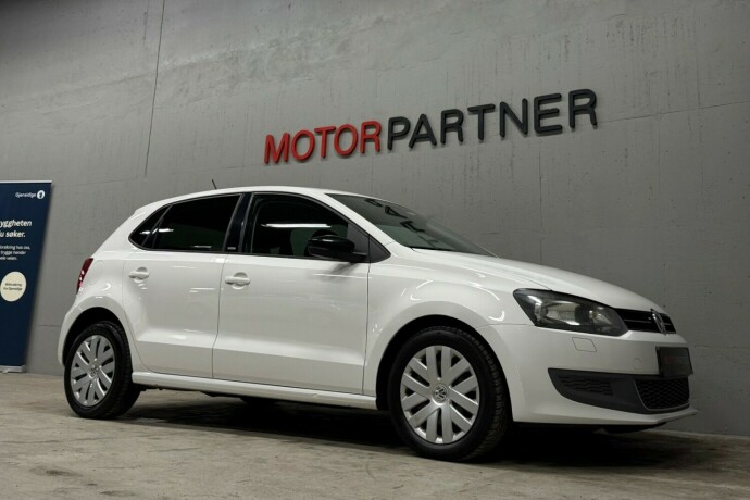 volkswagen-polo-bensin-2012-big-9