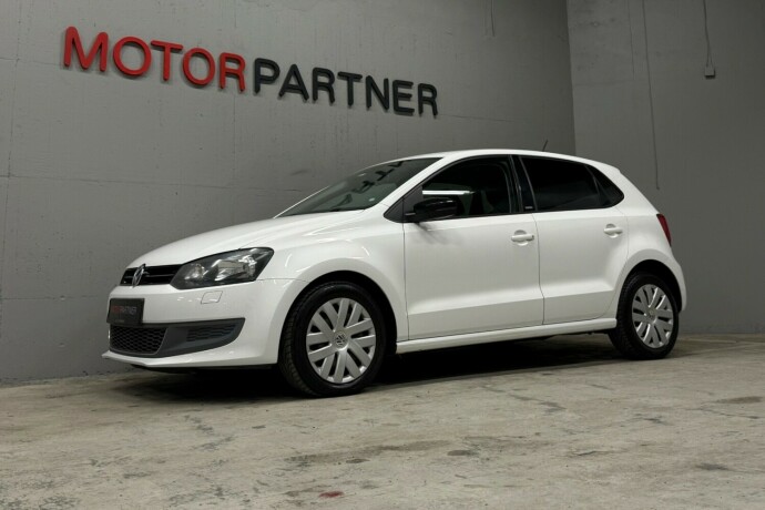 volkswagen-polo-bensin-2012-big-0