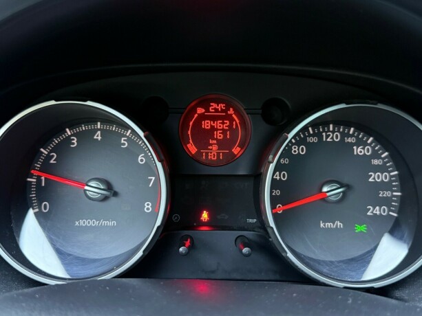 nissan-qashqai-2-bensin-2010-big-16