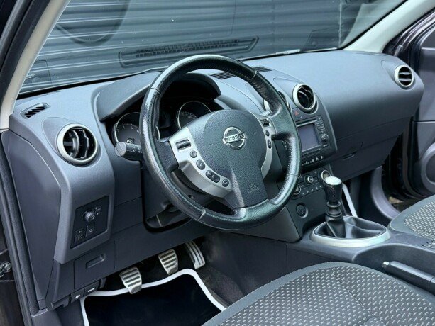 nissan-qashqai-2-bensin-2010-big-10