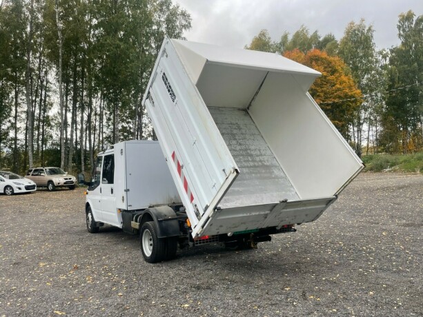 ford-transit-diesel-2011-big-9