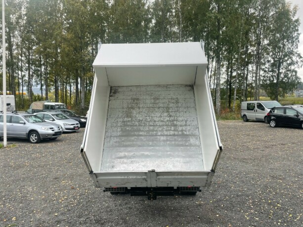 ford-transit-diesel-2011-big-10