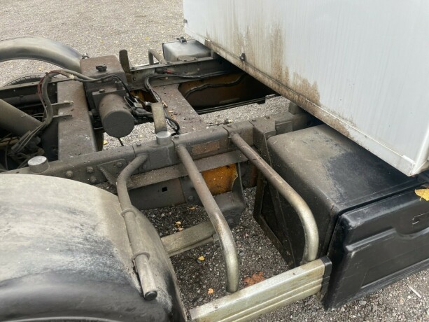 ford-transit-diesel-2011-big-39