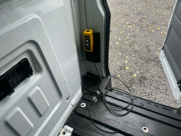 ford-transit-diesel-2011-big-31