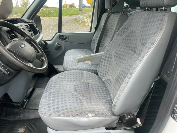ford-transit-diesel-2011-big-24
