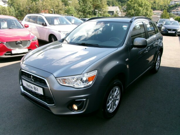mitsubishi-asx-bensin-2014-big-2