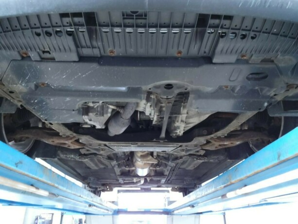 toyota-auris-bensin-2009-big-23