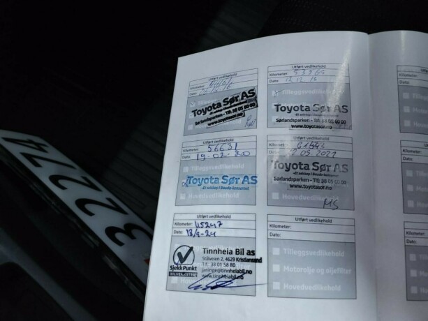 toyota-auris-bensin-2009-big-15