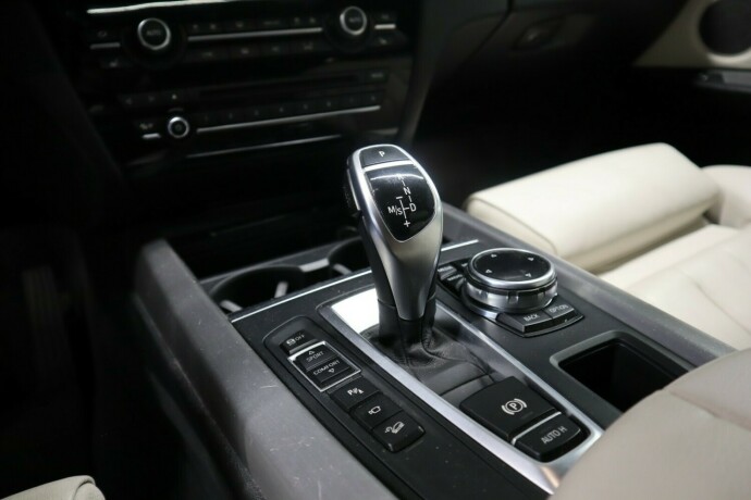bmw-x5-bensin-2014-big-25