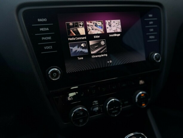 skoda-octavia-bensin-2020-big-19
