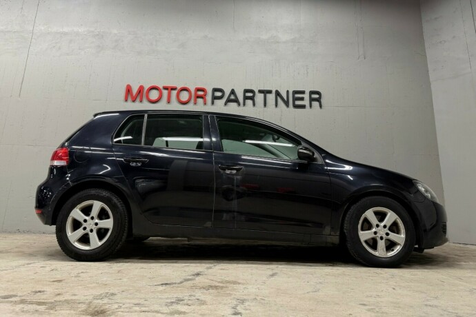 volkswagen-golf-diesel-2010-big-7