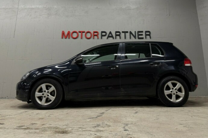 volkswagen-golf-diesel-2010-big-2