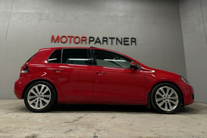volkswagen-golf-diesel-2010-big-8