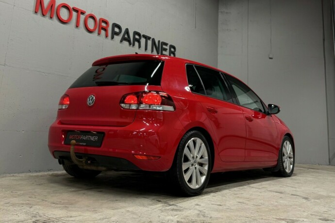 volkswagen-golf-diesel-2010-big-6