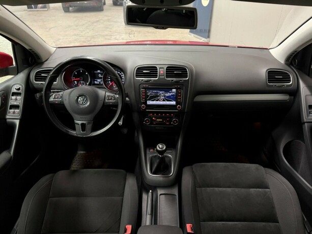 volkswagen-golf-diesel-2010-big-10