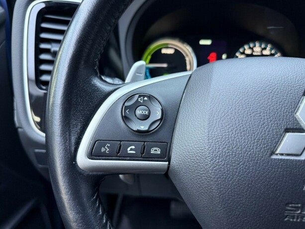 mitsubishi-outlander-elektrisitetbensin-2014-big-14