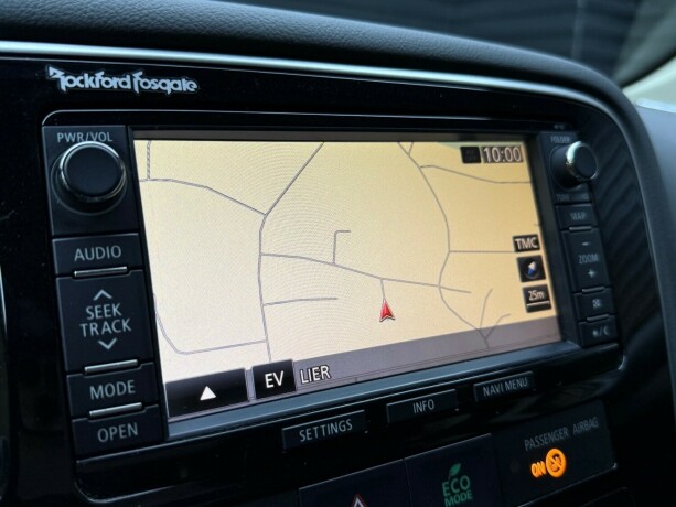 mitsubishi-outlander-elektrisitetbensin-2014-big-17