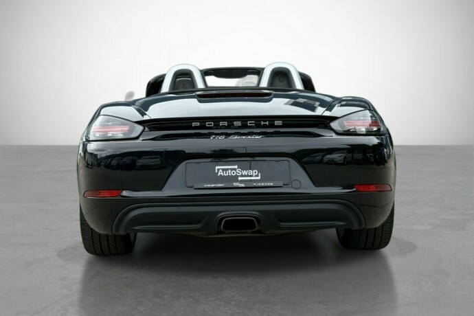porsche-boxster-bensin-2017-big-11
