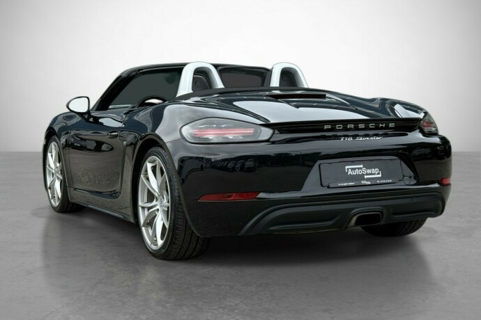 porsche-boxster-bensin-2017-big-10
