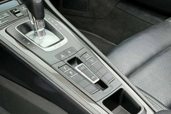 porsche-boxster-bensin-2017-big-27
