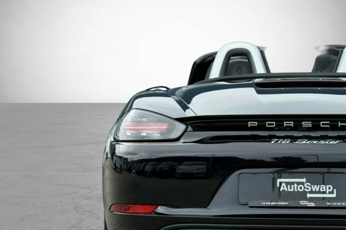 porsche-boxster-bensin-2017-big-13