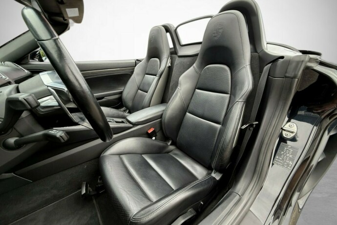 porsche-boxster-bensin-2017-big-16